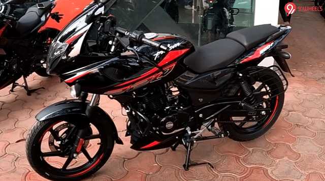 Bajaj Pulsar 220F