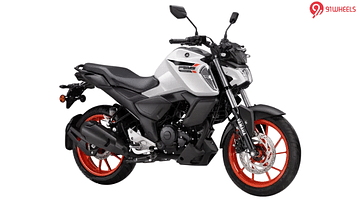 TVS Apache RTR 160 4V Rivals 