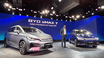 BYD eMAX 7