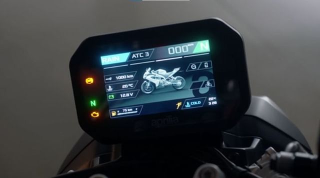 aprilia tuono 457