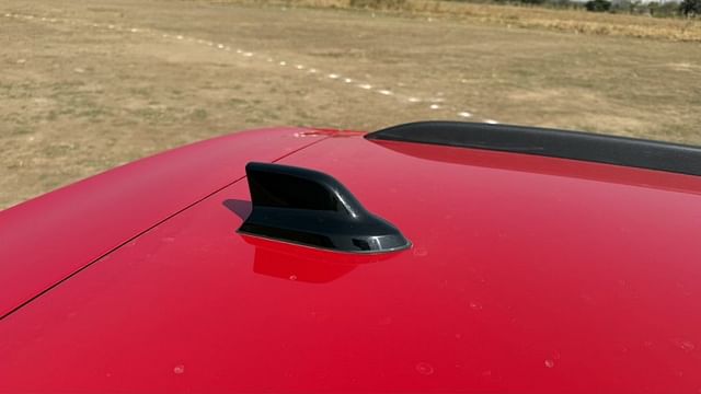 skoda kylaq shark fin