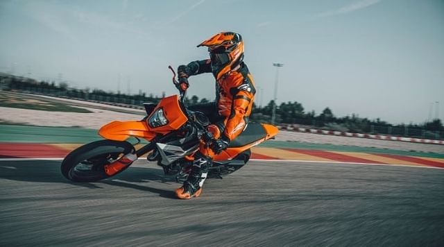 KTM 390 SMC R