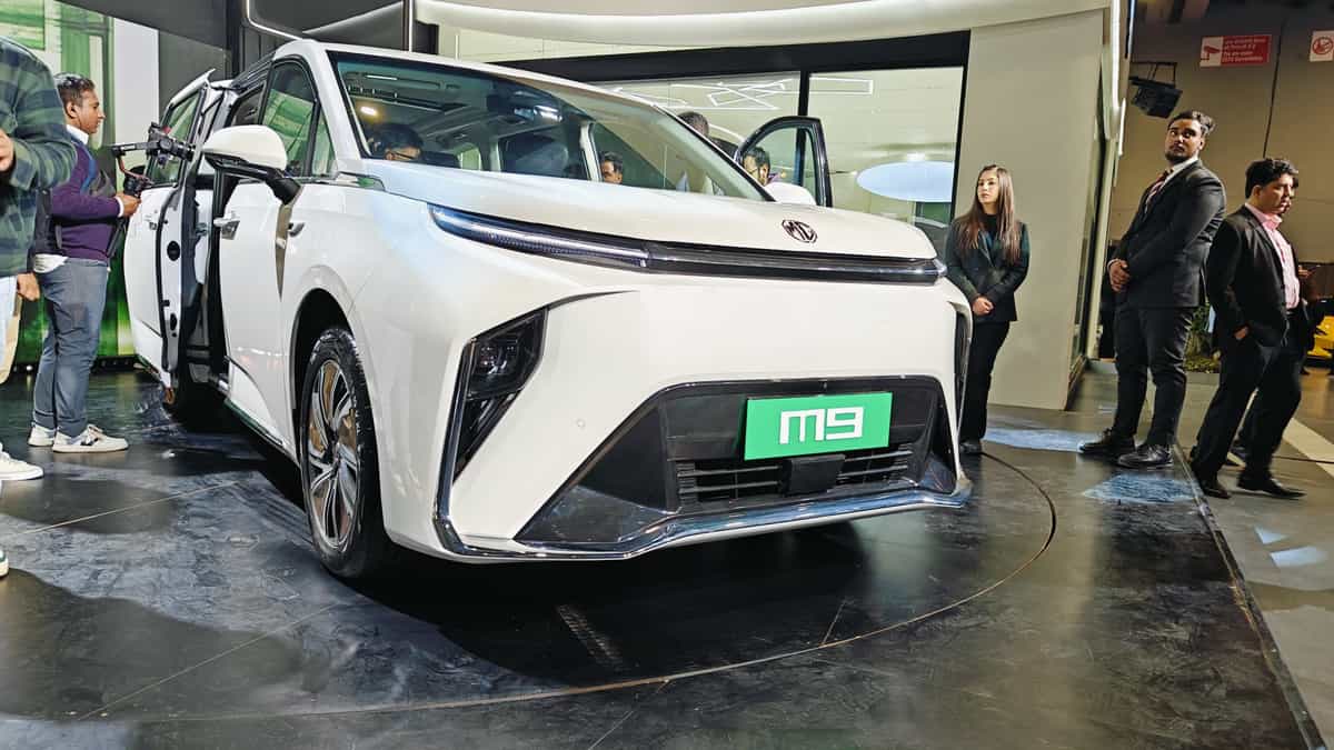 MG M9 Showcased At Bharat Mobility Global Expo 2025 MG M9 Showcased At Bharat Mobility Global Expo 2025