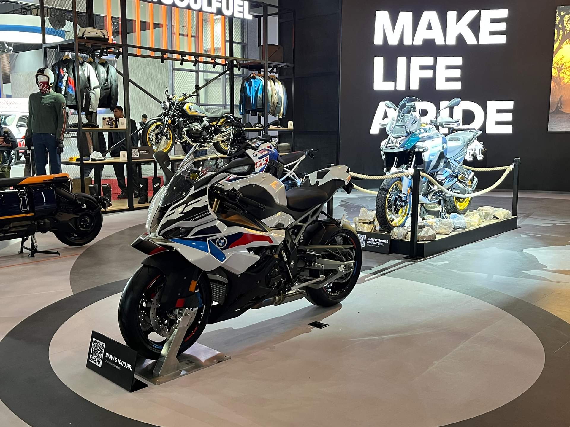 2025 BMW S 1000 RR Launched At The Bharat Mobility Global Expo!