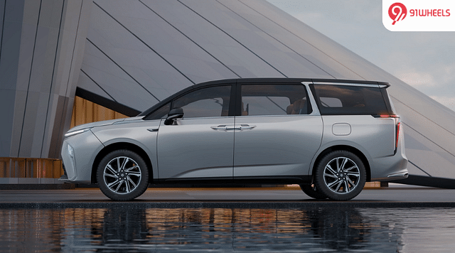 Kia Carnival Vs MG M9 EV