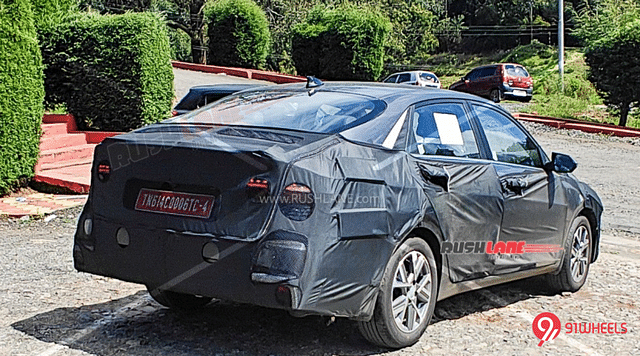 Hyundai Verna 
