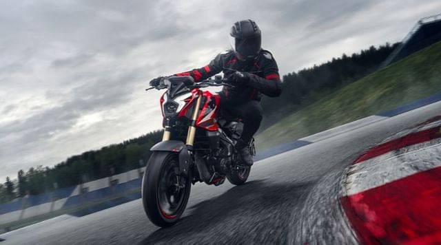 bajaj pulsar ns400z
