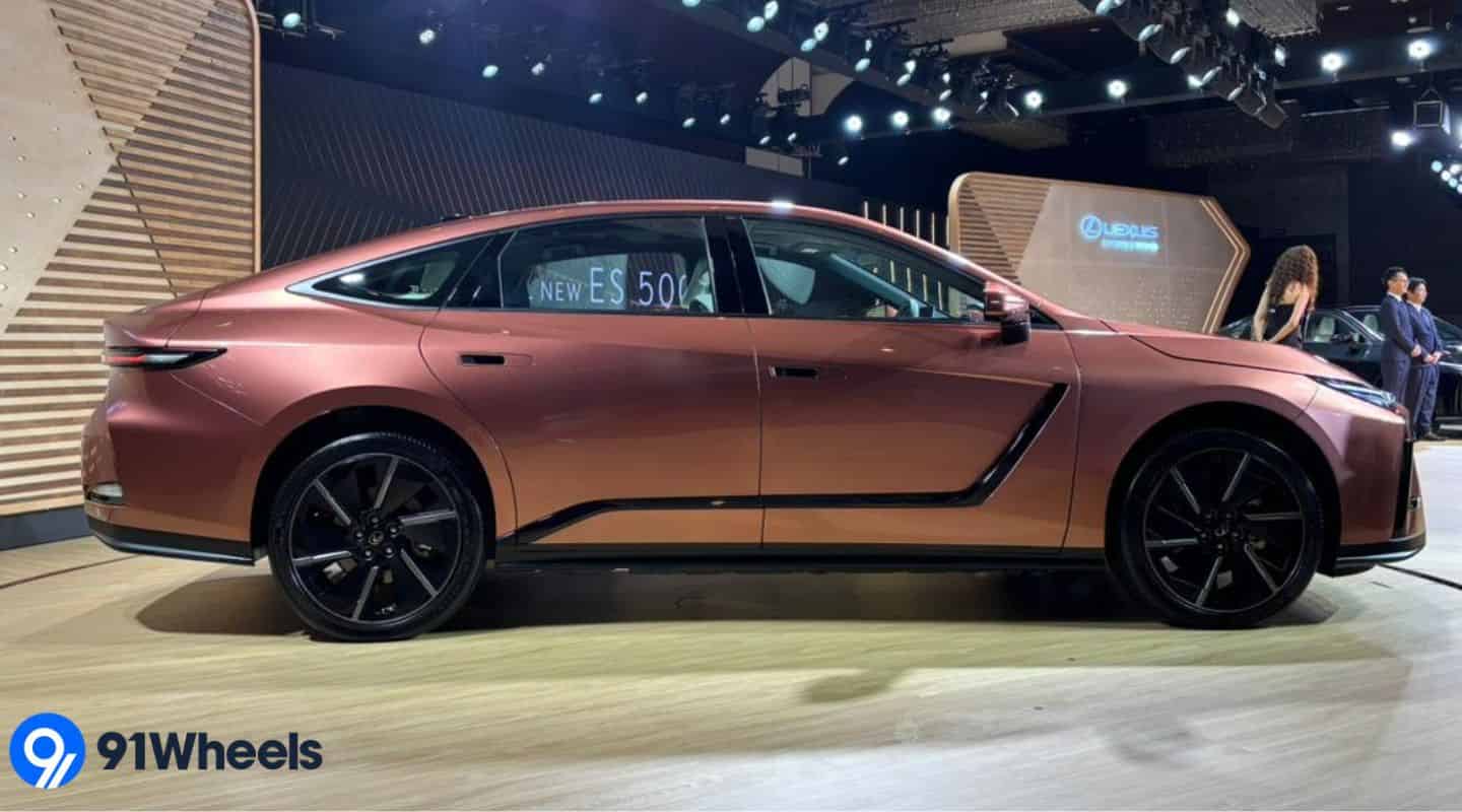 Lexus ES500e launched at Rs 89.99 Lakh; Offers 580km Range