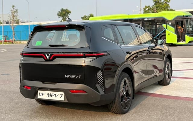 VinFast VF MPV 7