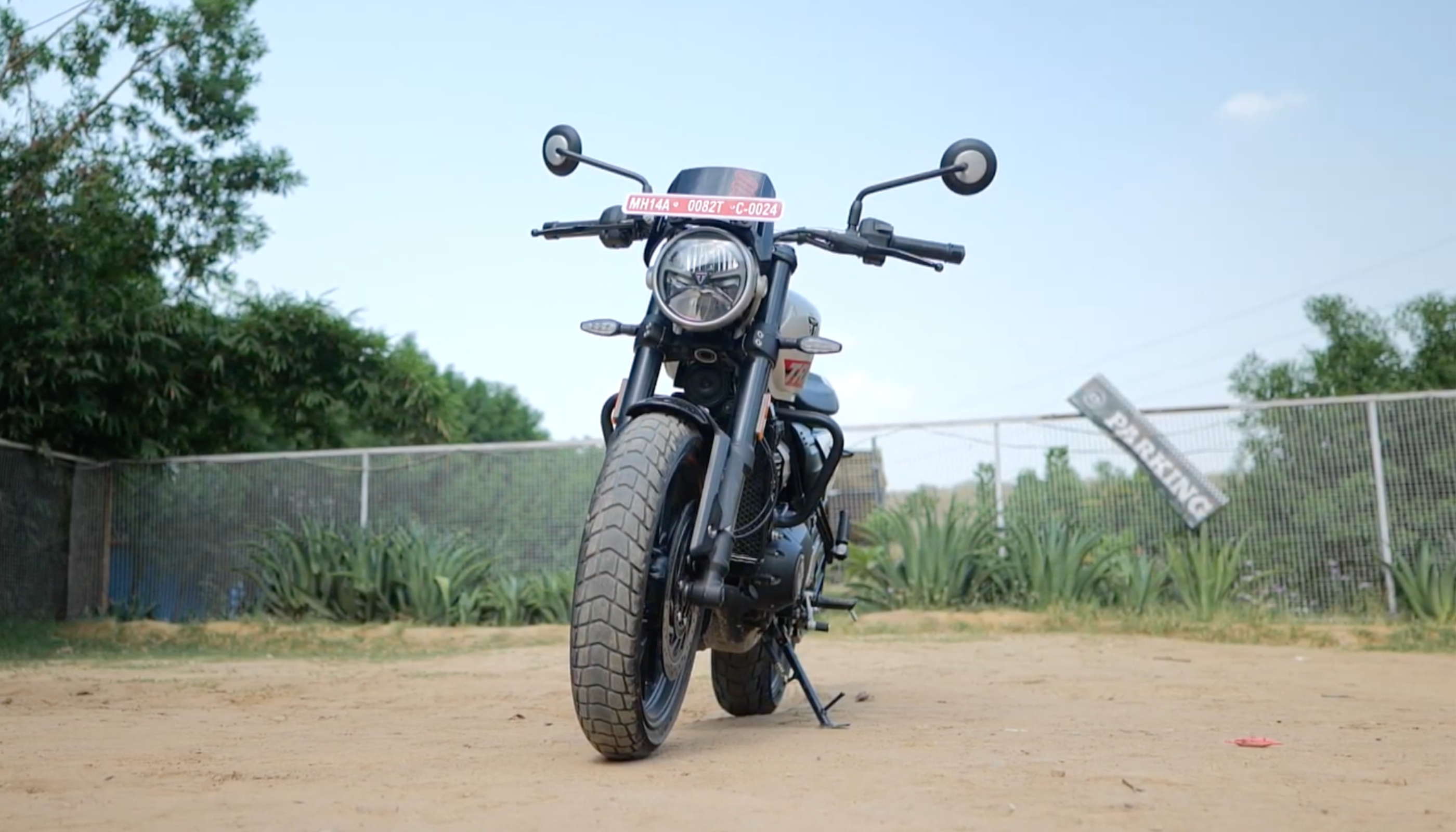 Triumph Tracker 400 Detailed Ride Review: Something Truly Different or ...