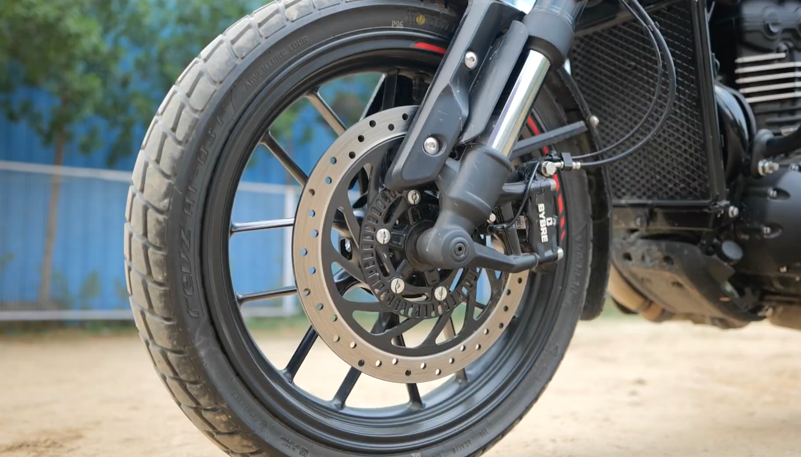 Triumph Tracker 400 Detailed Ride Review: Something Truly Different or ...