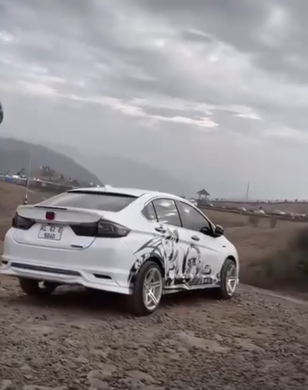 Review image 4 by Ishaaqaffan 