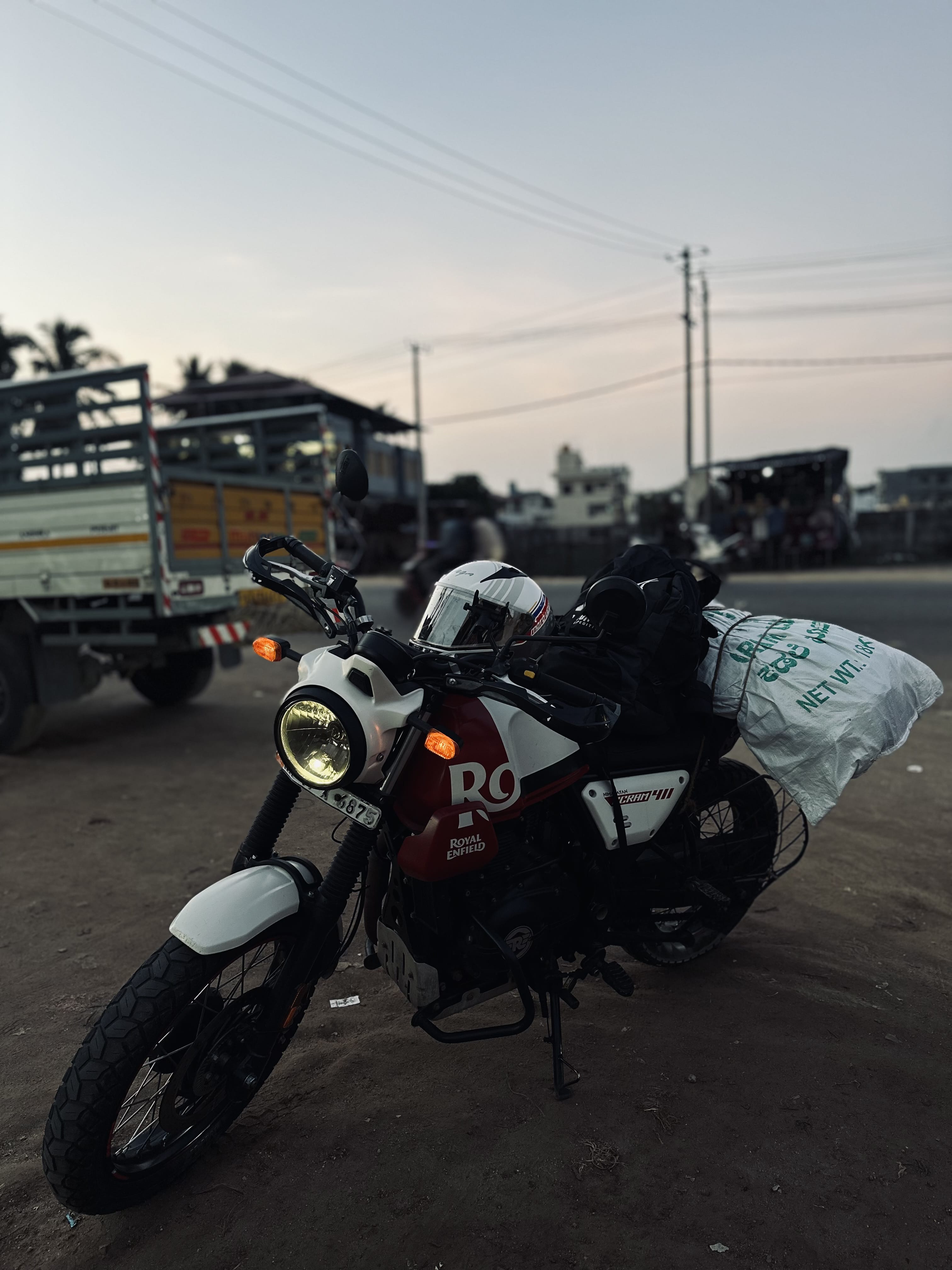 Review image 2 by Aashiq Aneen