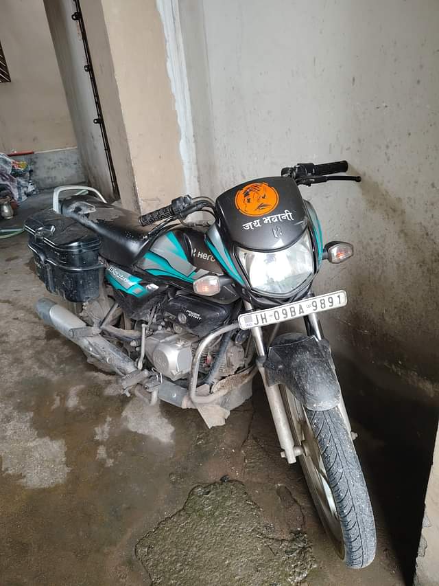 Image 2 of HF Deluxe by Rakhi devi 