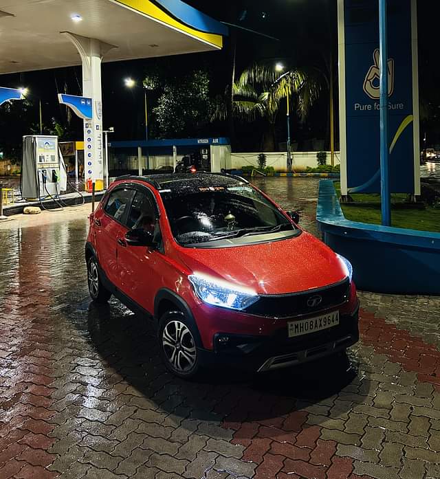Image 1 of Tiago CNG by Shrikant Shendage