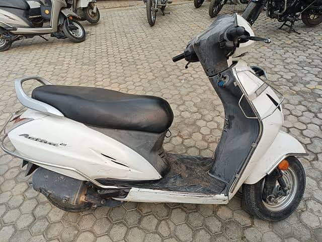 Image 1 of Activa 4G  2016-2020 by More Smit