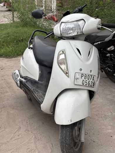Image 10 of Access 125 by Sahil Chhabra