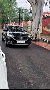Review image by Arnav Duggal