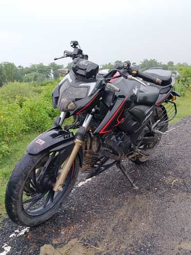 Image 1 of Apache RTR 200 4V by Aradya Singh