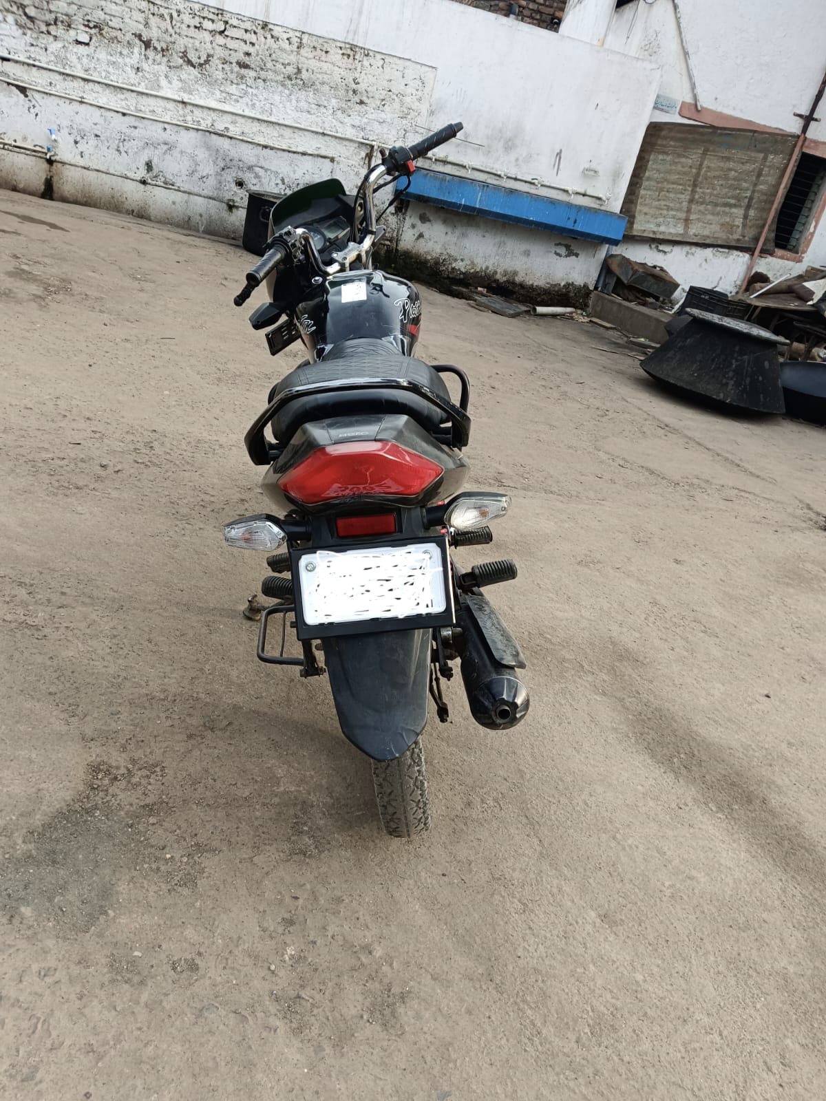 Review image 9 by Arsalan Hashir Review image 9 by Arsalan Hashir