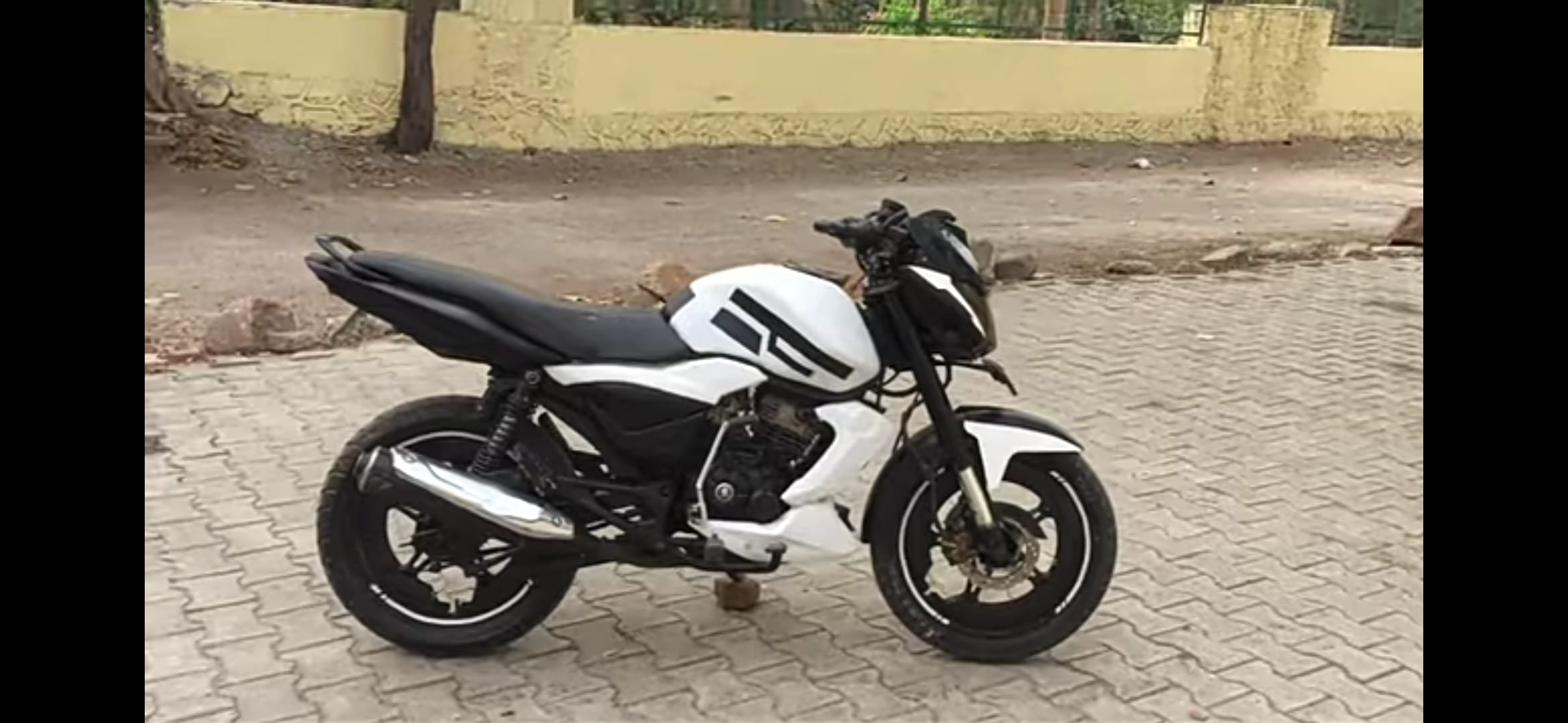 Review image 2 by Mannu senani