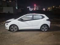 Image 1 of Altroz 2020-2025 by Harish 
