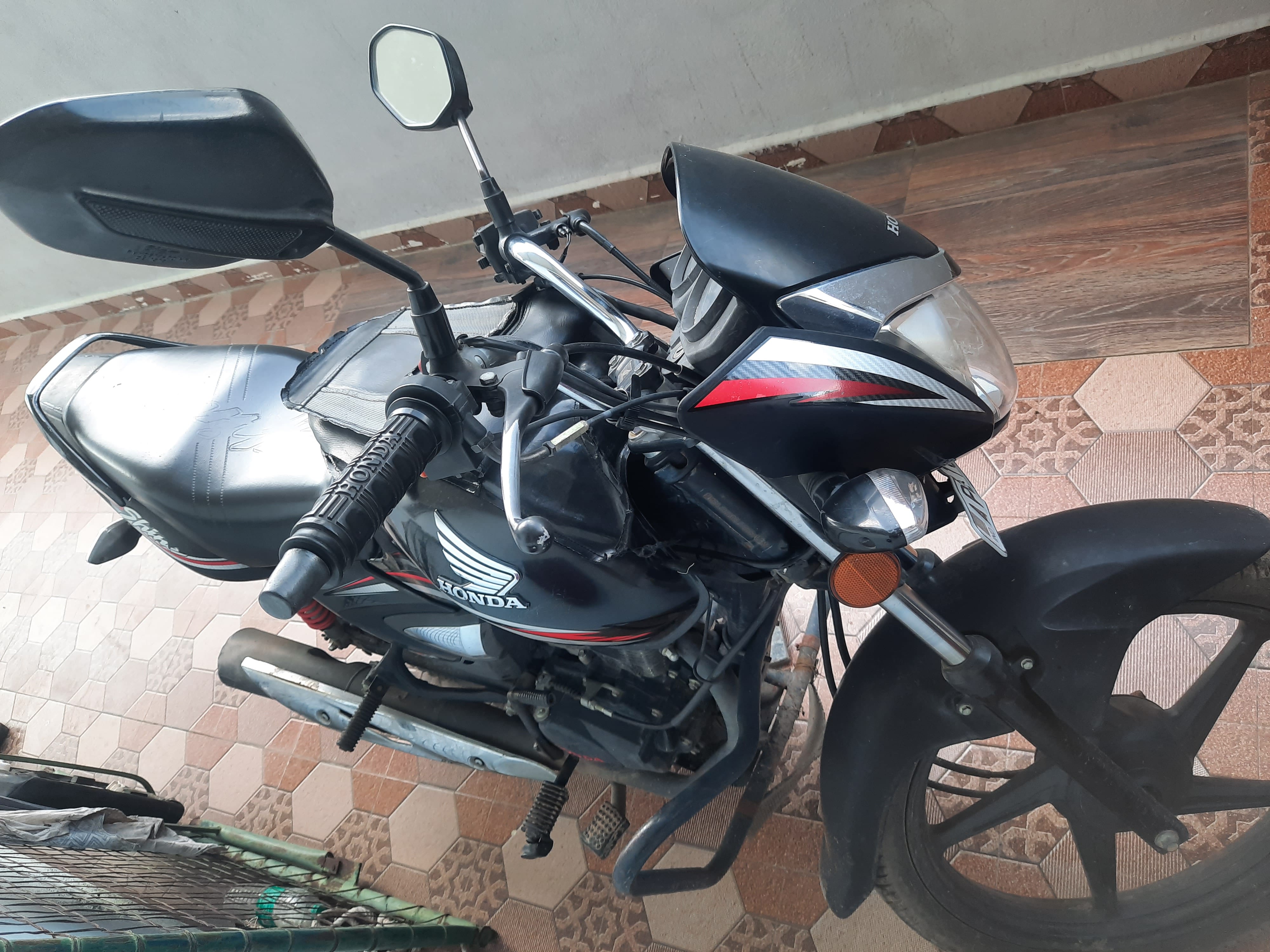 Review image 1 by Sameer 