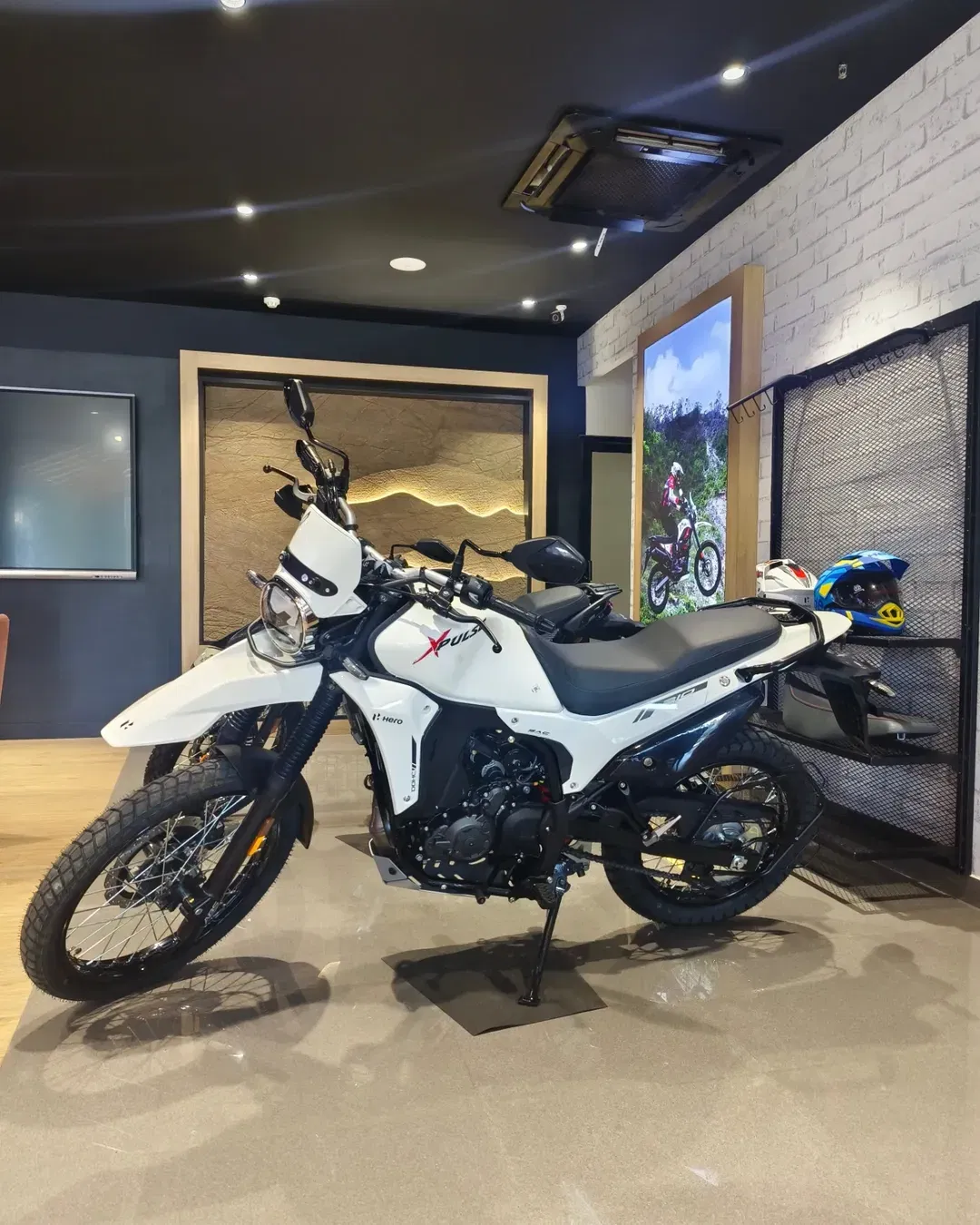 Review image 1 by tropicals Lord