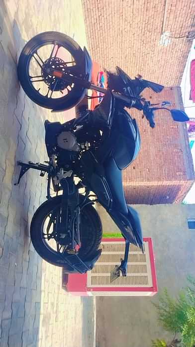 Image 6 of Splendor Plus 2017-20 by Parmjeet Singh Image 6 of Splendor Plus 2017-20 by Parmjeet Singh