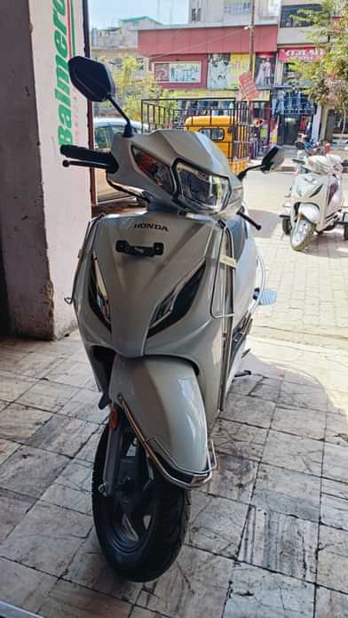 Image 4 of Activa 5G 2018-2020 by Mahendra Saran Image 4 of Activa 5G 2018-2020 by Mahendra Saran