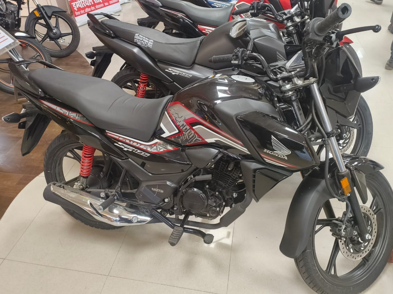 Review image 4 by Zakky Asgar