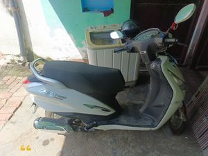 Review image 1 by 