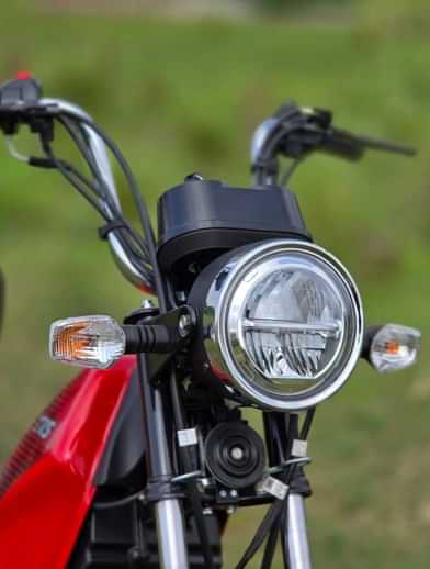 Image 2 of XL 100 by Nitesh Madhukar