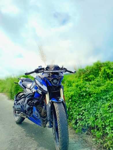 Image 1 of Pulsar N160 by Sumit Majumder Image 1 of Pulsar N160 by Sumit Majumder