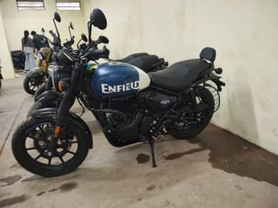 Image 1 of Hunter 350 by Mani Anbu Image 1 of Hunter 350 by Mani Anbu