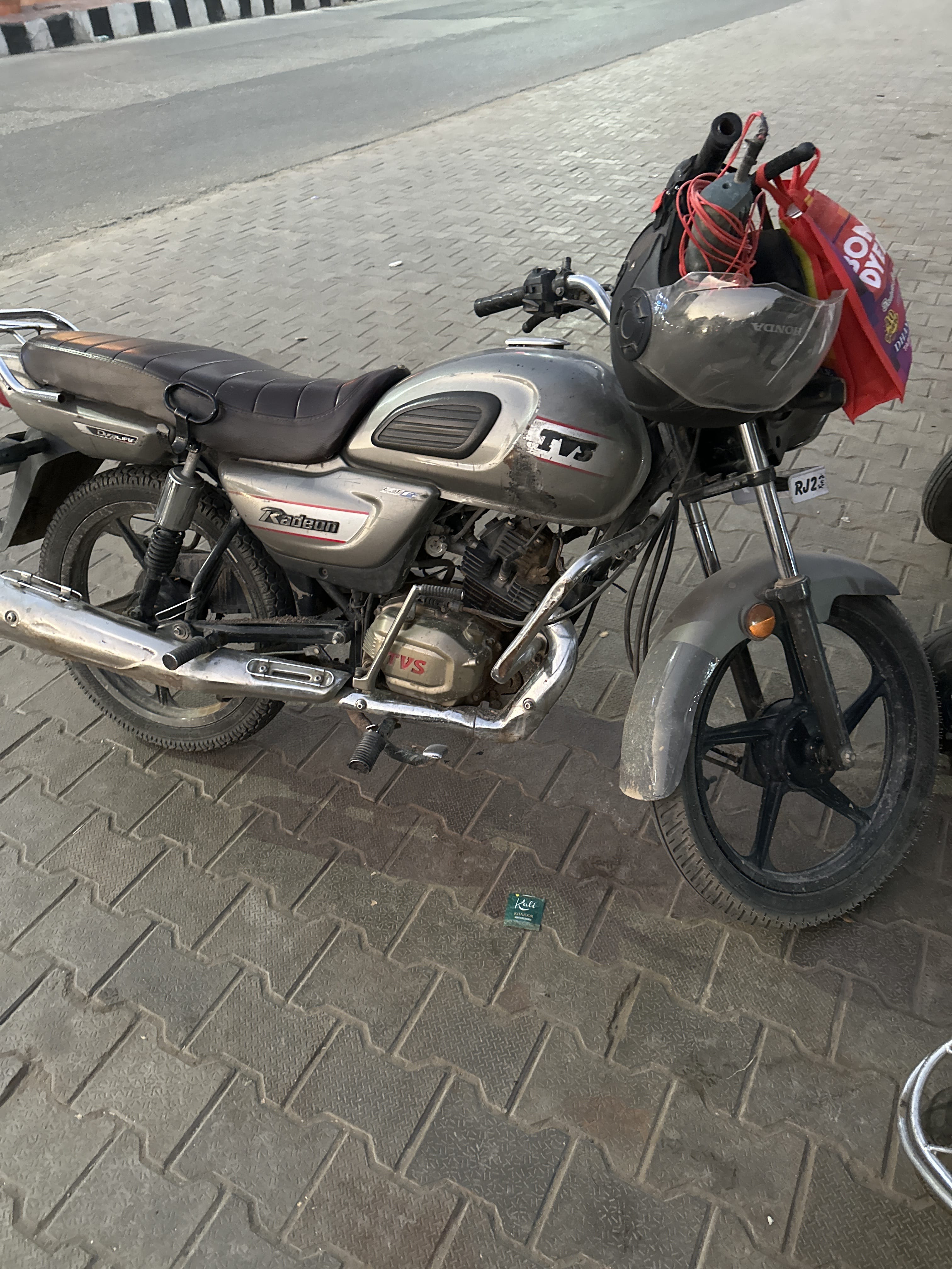 Review image 1 by Parvej bhati 