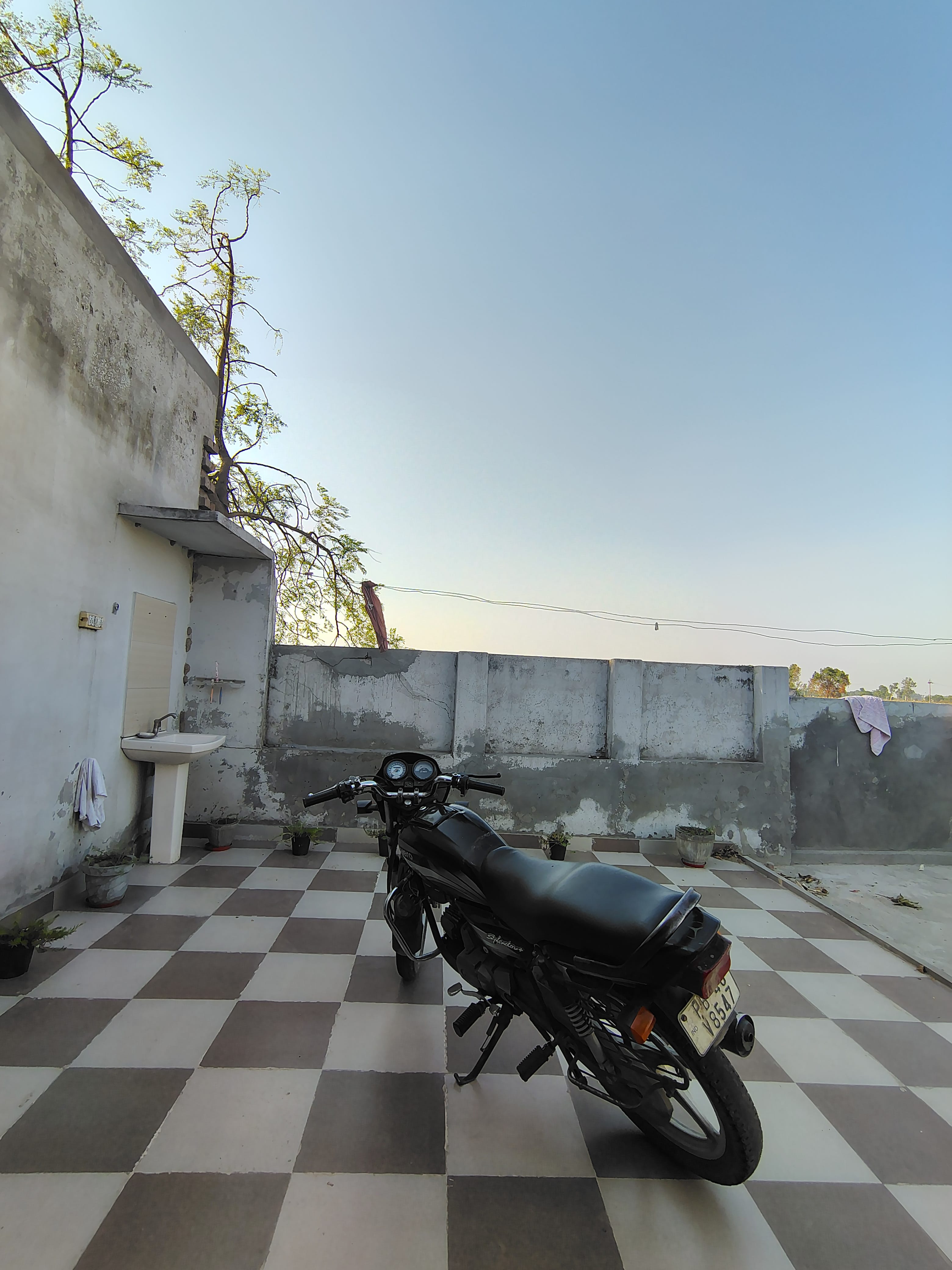 Review image 1 by Kirat Review image 1 by Kirat