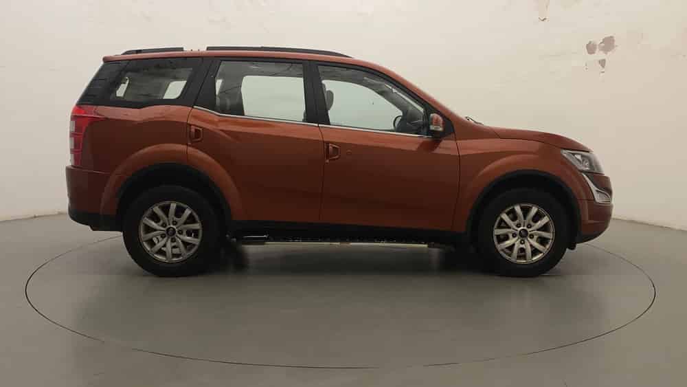 2017 Mahindra XUV500 2020-2021 W10 AT