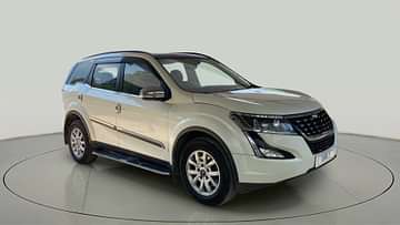 2018 Mahindra XUV 500 2018-2021 W9