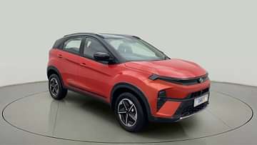 2023 Tata Nexon FEARLESS AMT DUAL TONE 1.5 DIESEL