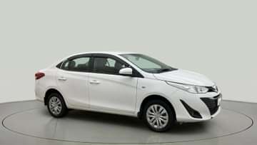 2021 Toyota Yaris  2021-2021 J MT