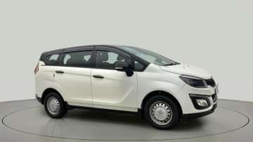 2023 Mahindra Marazzo M2 8 STR