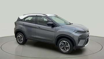 2024 Tata Nexon CREATIVE + SUNROOF AMT DUAL TONE 1.5 DIESEL