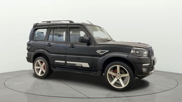 2022 Mahindra Scorpio Classic S11 7STR