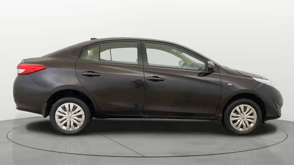 2018 Toyota Yaris  2021-2021 J CVT