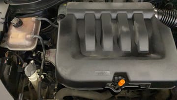 2021 Mahindra XUV700 AX7 Petrol MT 7 STR