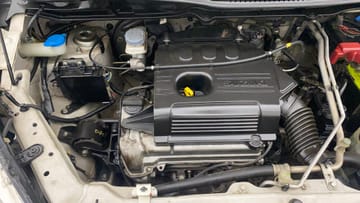 2018 Maruti Suzuki Wagon R LXI CNG (O) 2018 Maruti Suzuki Wagon R LXI CNG (O)