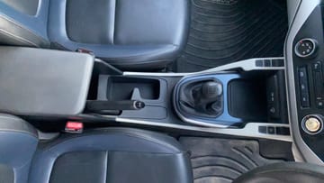 2024 KIA Carens PREMIUM 1.5 PETROL 7 STR 2024 KIA Carens PREMIUM 1.5 PETROL 7 STR