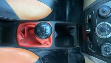 2013 Hyundai EON MAGNA + 2013 Hyundai EON MAGNA +