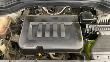 2021 Mahindra XUV700 AX 7 LUXURY D AT 7 STR